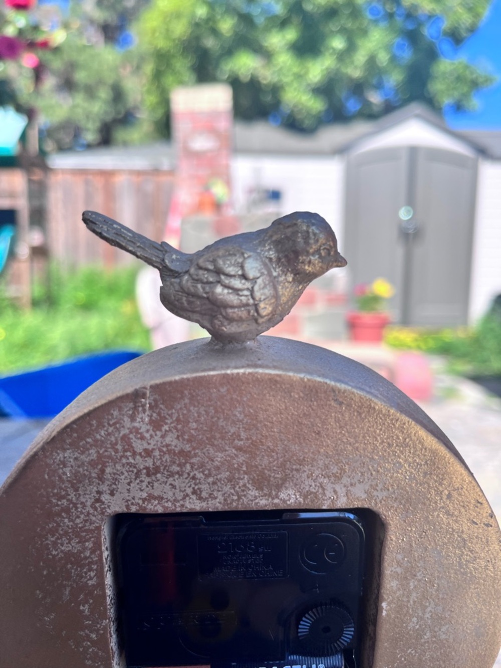 Vintage Birdie tabletop clock - Picture 8 of 11